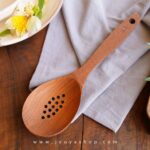 قاشق چوبی خورشتی سوراخ دار