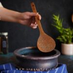 قاشق چوبی از جنس چوب گردو