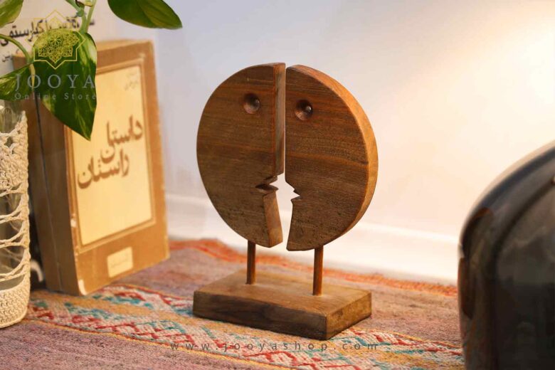 خرید مجسمه چوبی گفتگو طرح ۴