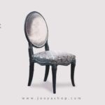 صندلی چوبی نئوکلاسیک لاپند طوسی‌ طرح دار