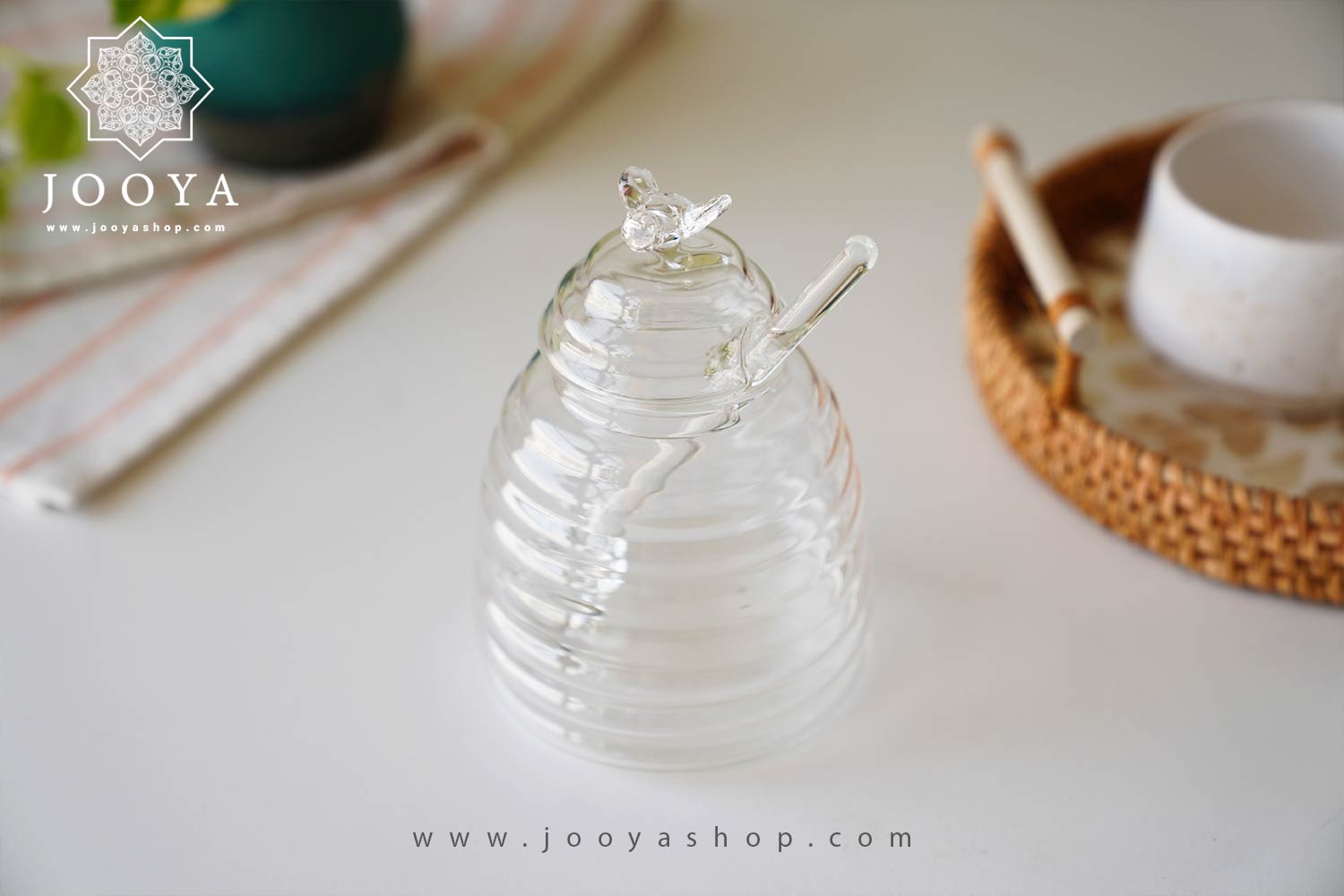عسل خوری پیرکس آرمیتا عسل خوری پیرکس آرمیتا